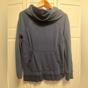 Women’s LL Bean sweatshirt
